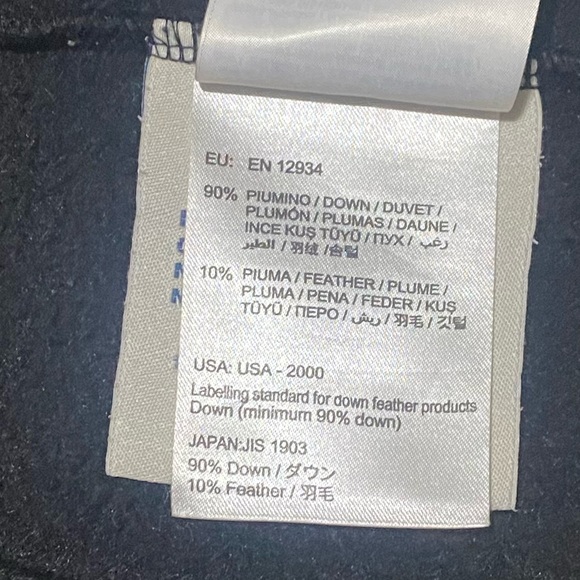 Moncler  Black  Jacket with pockets pit to pit 17 inch, Long 21 inch. - Picture 10 of 11